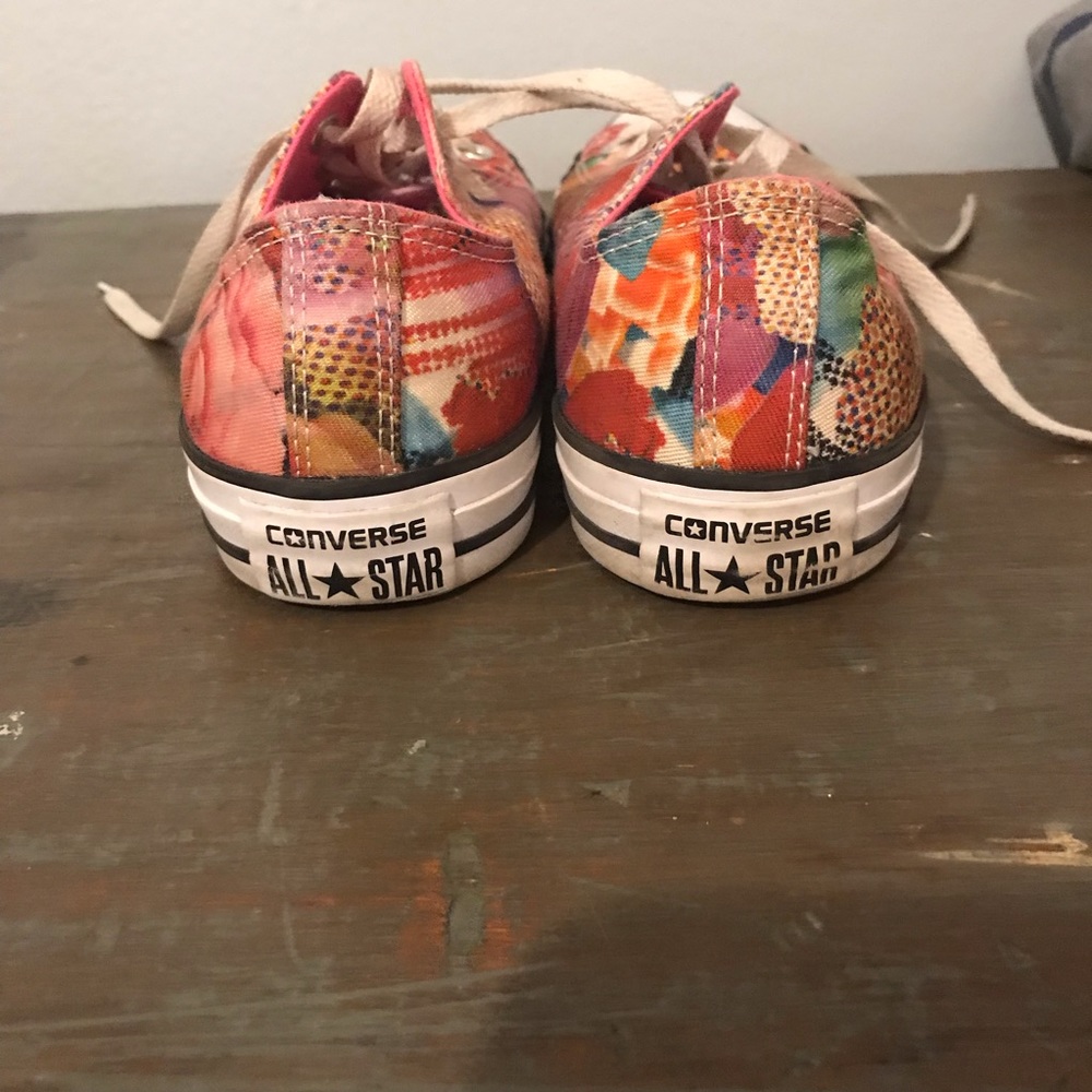 Unique converse - Picture 2 of 3